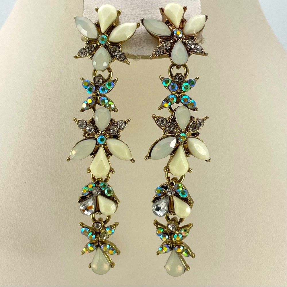 Stunning Vintage-Inspired Floral Drop Earrings – Iridescent & AB Stones